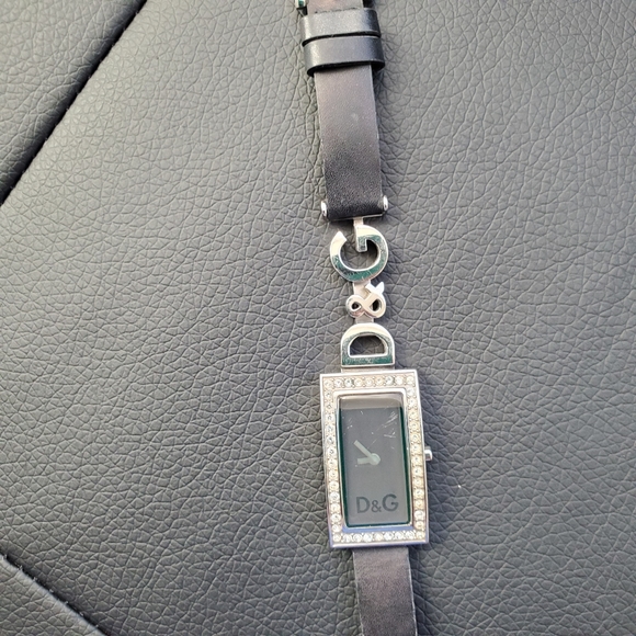 DOLCE & GABBANA Watch - Picture 4 of 11